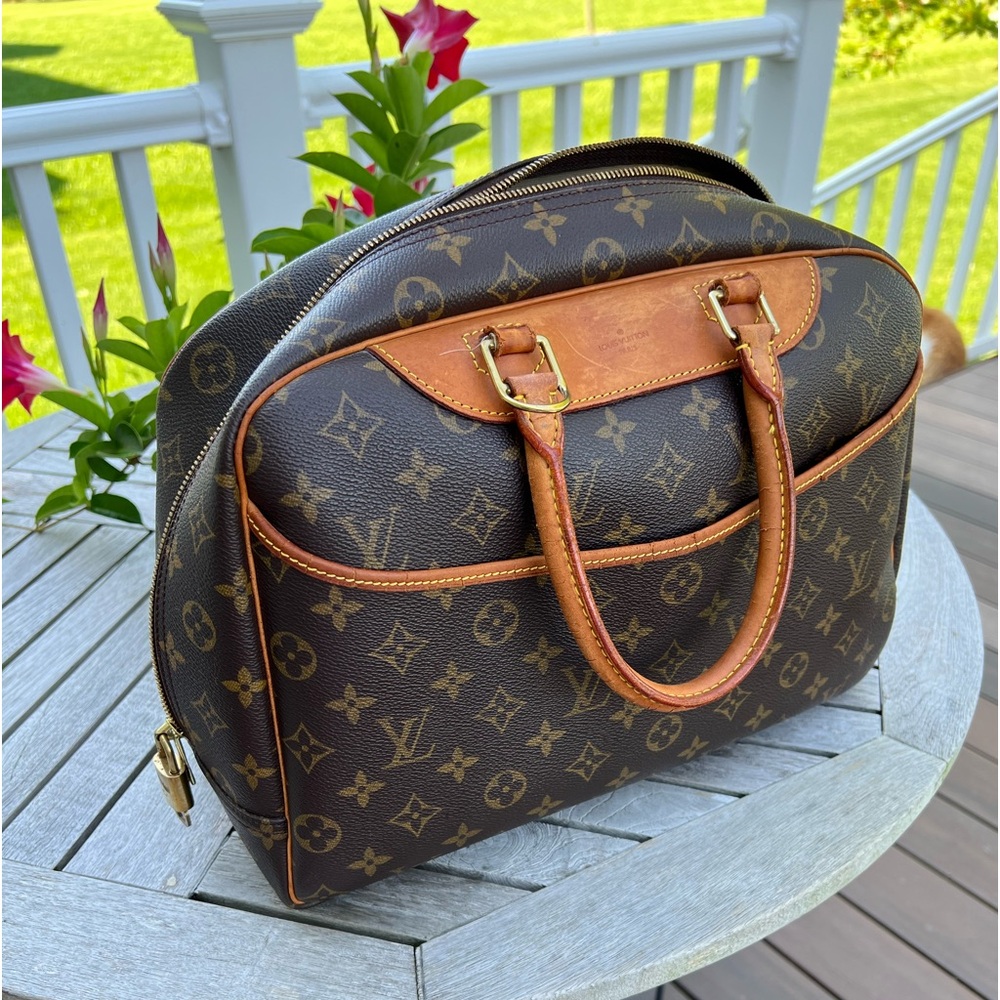 Authentic Louis Vuitton Deauville